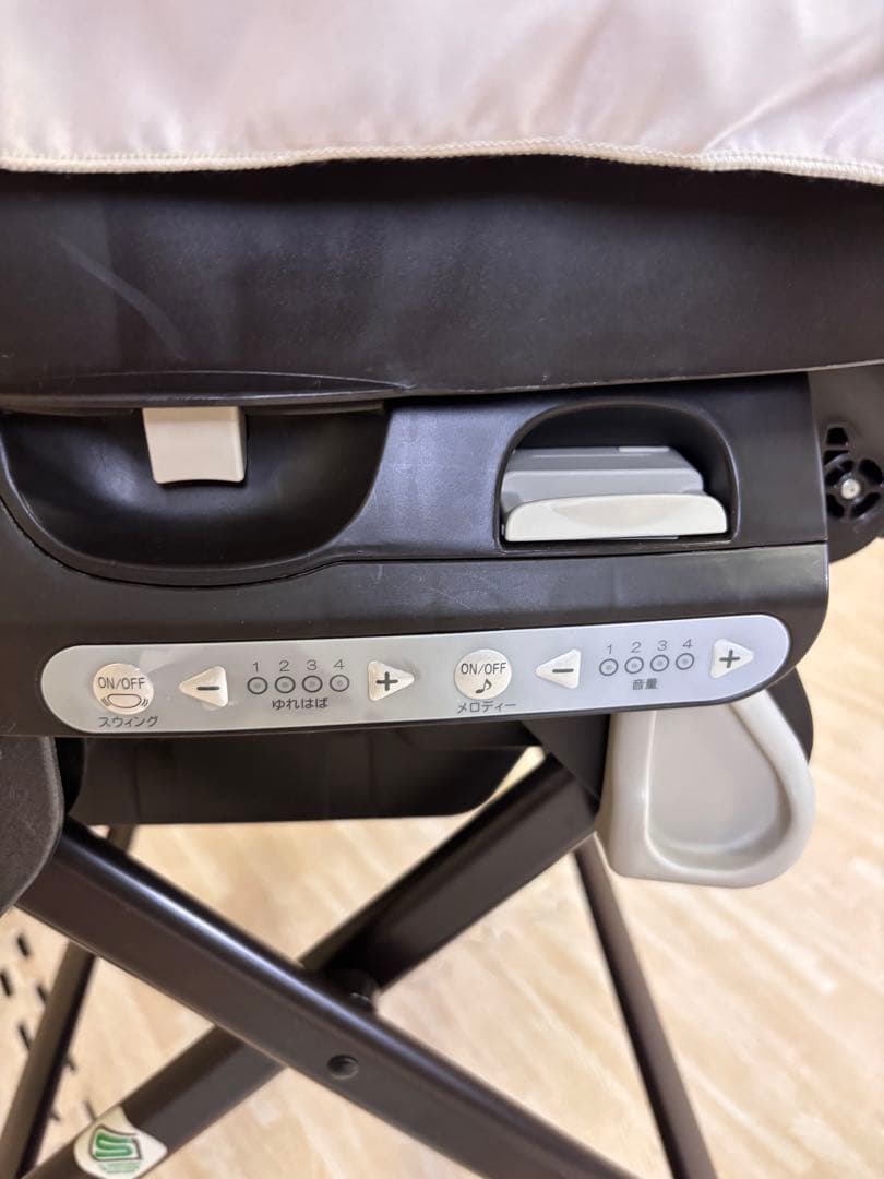 除菌洗浄済　☆美品☆　コンビ　ネムリラ　オートスウィング　プレミアム　完品