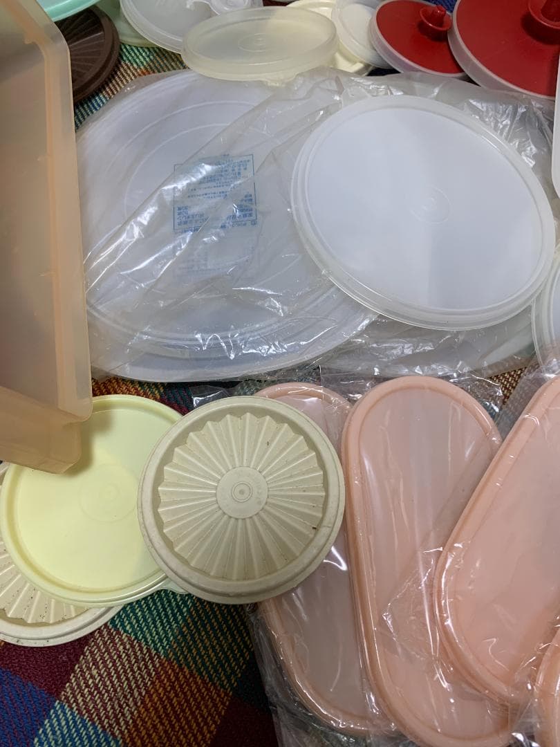 タッパーウェア ふたと容器 大量セット お得なまとめ売り TW-063