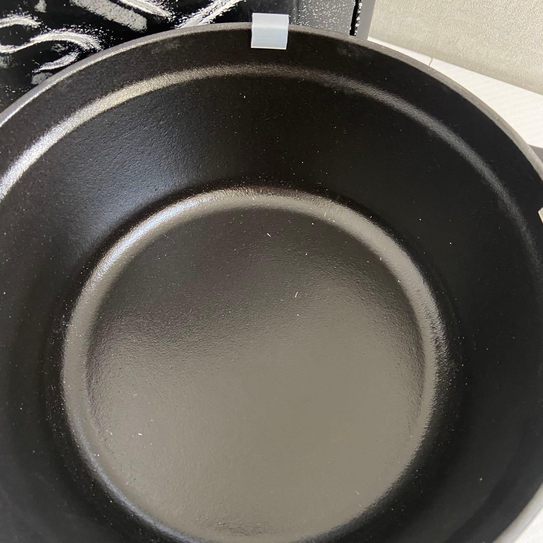 未使用⭐️staub ストウブ ピコ ココット ラウンド ブラック 22cm