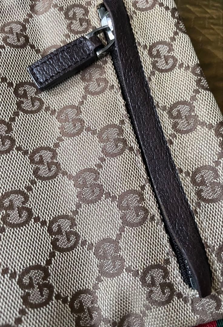 GUCCI ボディバッグ GG キャンバス シェリーライン