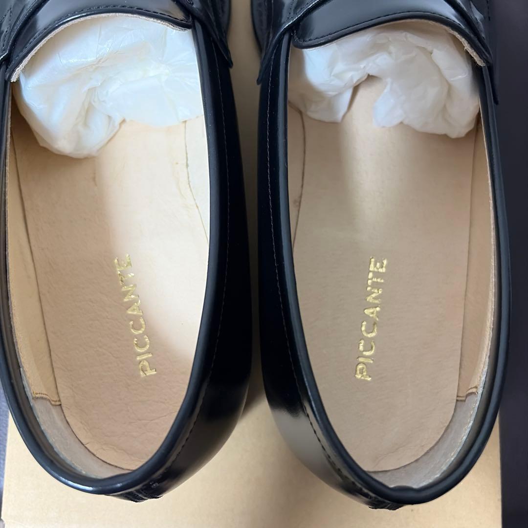 【新品】PICCANTE ブラック レザー ローファー