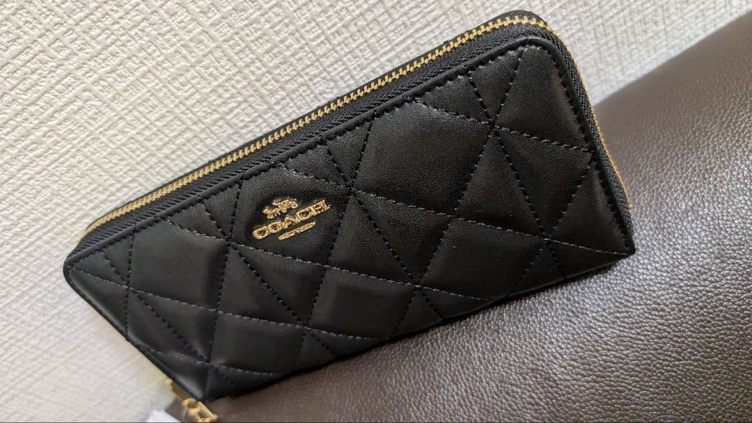 ◇新品未使用COACH キルティング ブラック長財布