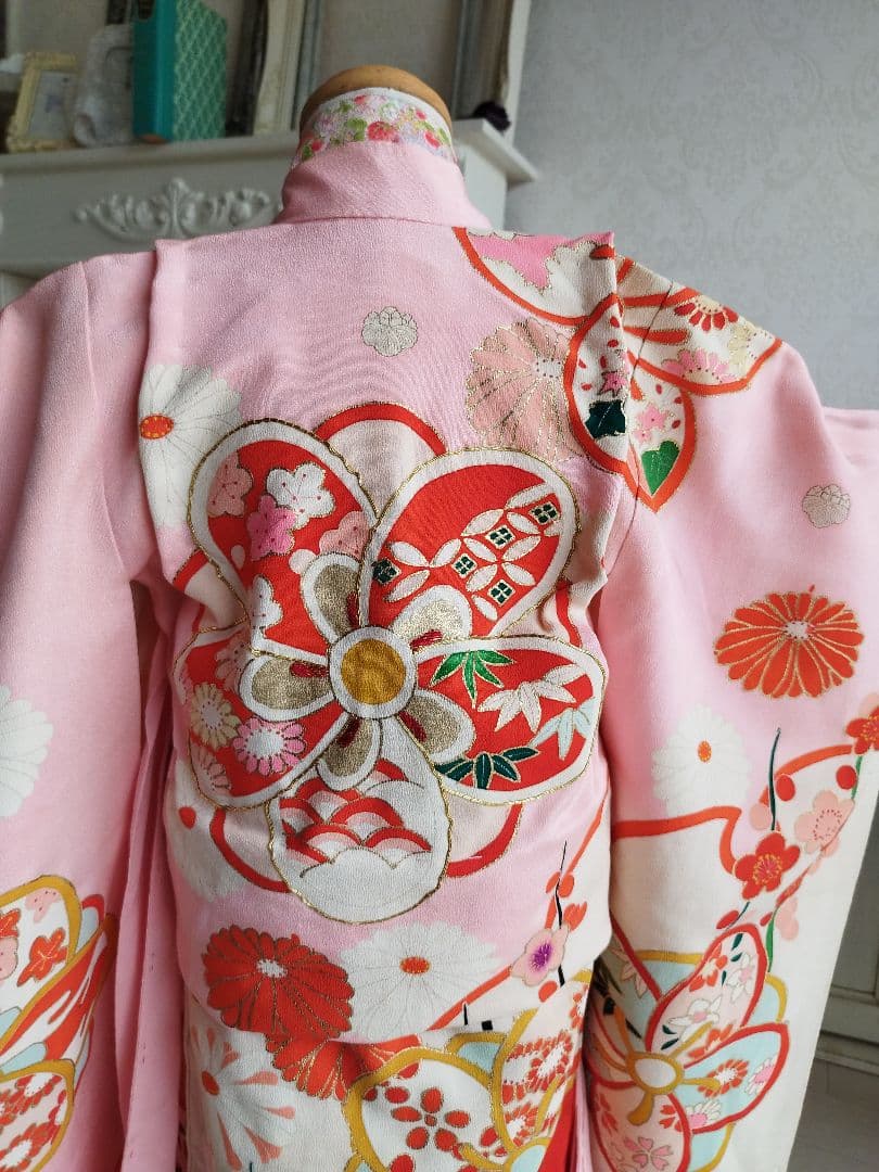 専用です☆アンティーク薄ピンク、クリーム色に梅の花の着物☆２歳から３歳