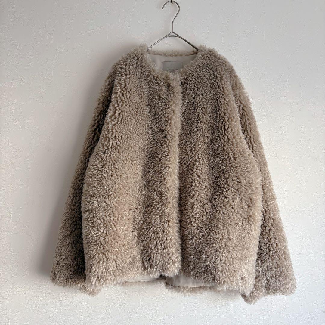 アンフィーロ エコファー ボア ノーカラー ジャケット グレージュ M