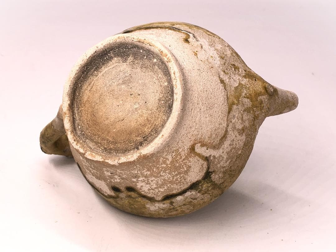 【 ペルシャ三彩ポット 】　パルメット文　９世紀　オリエント水注