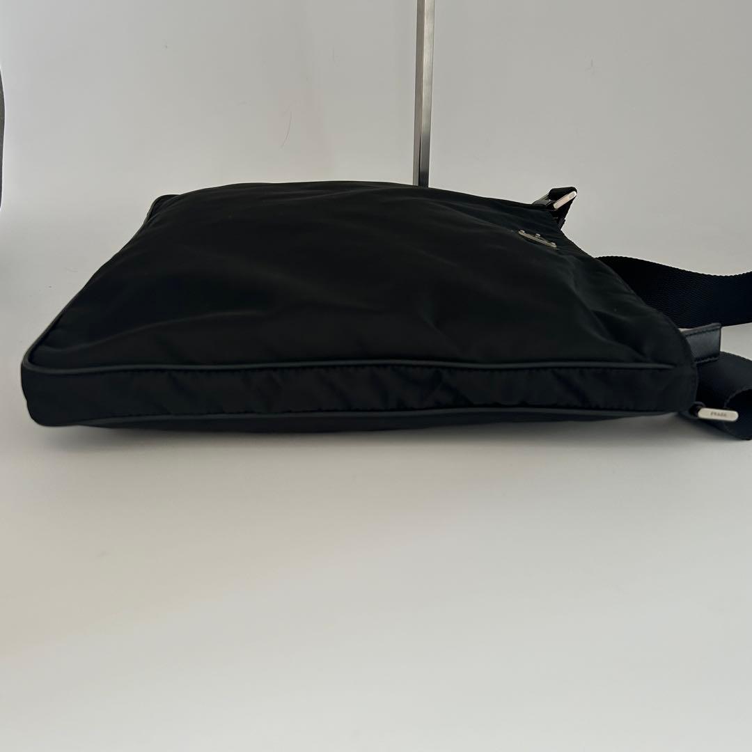 【極美品】PRADA ショルダーバッグ サコッシュ ナイロン ブラック 三角ロゴ