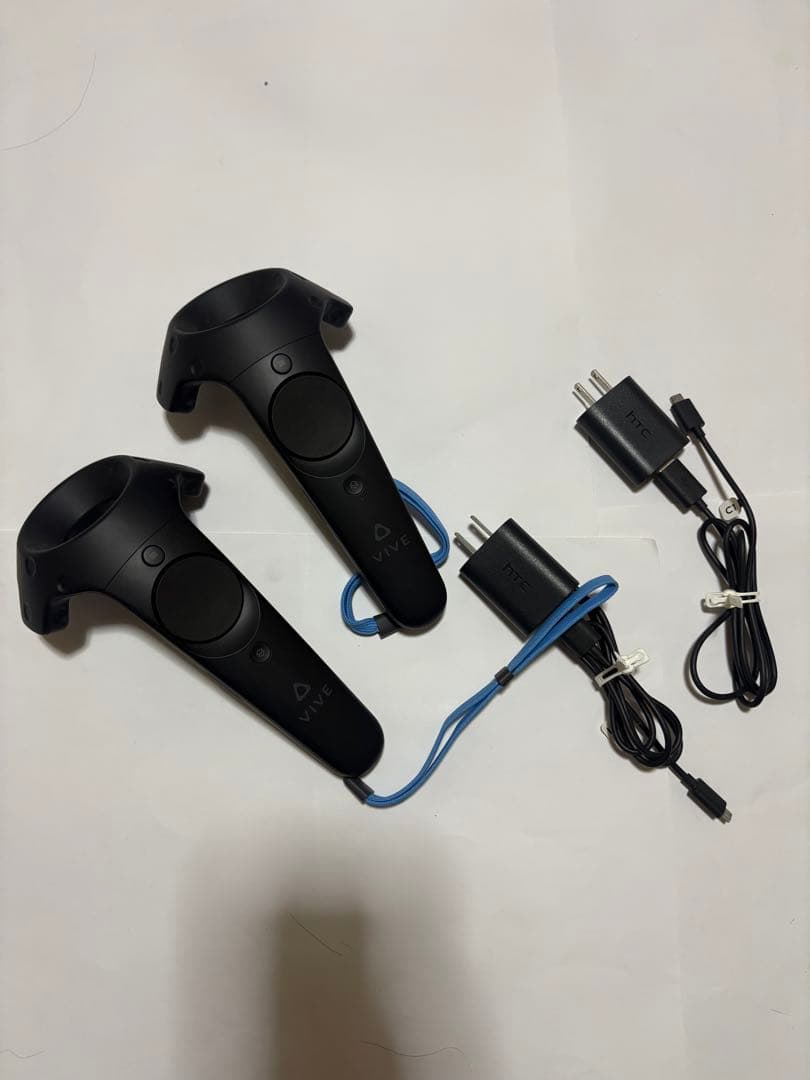 HTC VIVE VRヘッドセット 本体と付属品