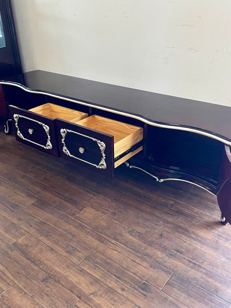 r151r121 ヨーロッパ アンティーク調のクラシックローボード サイドボード