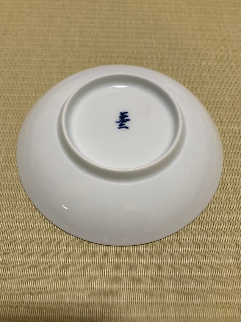 人間国宝・井上萬二　白滋染椿彫文　カップ＆ソーサー5点セット