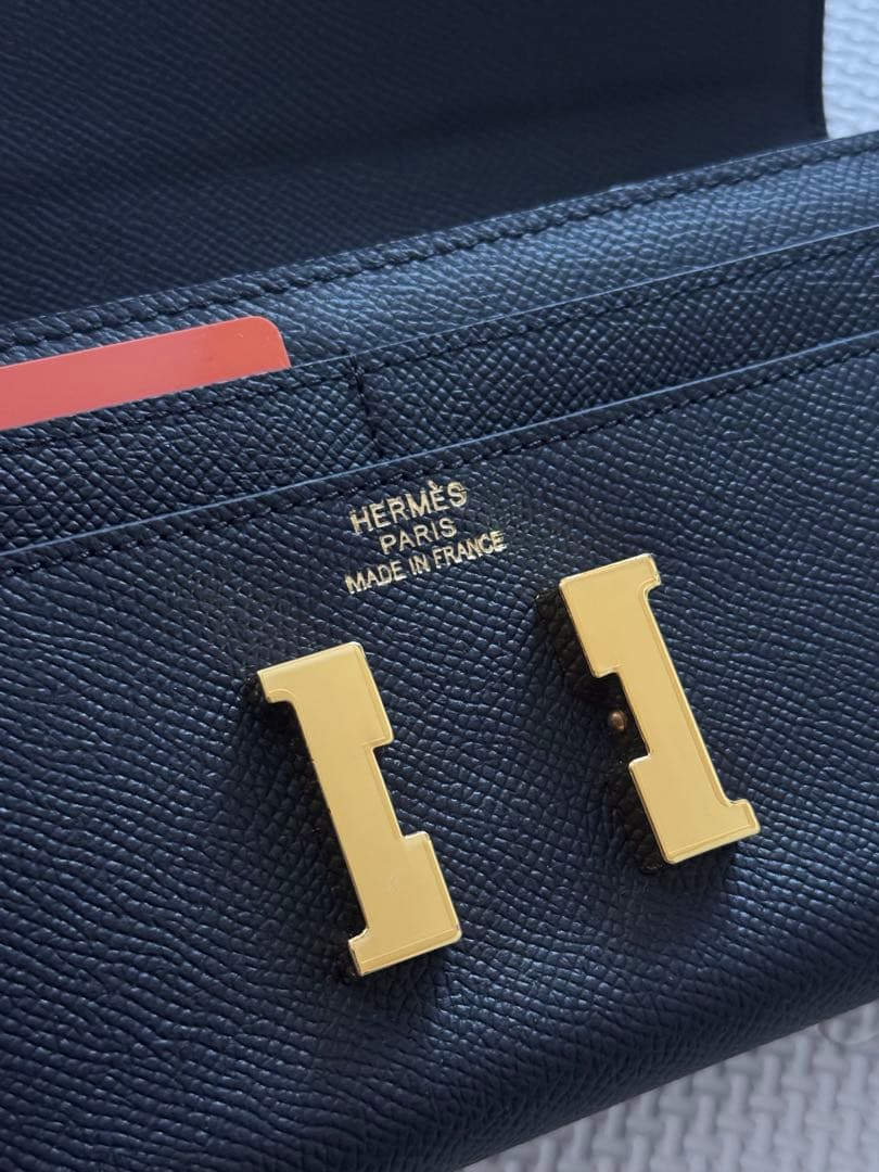 【新品未使用】Hロゴ ブラックショルダーバッグ