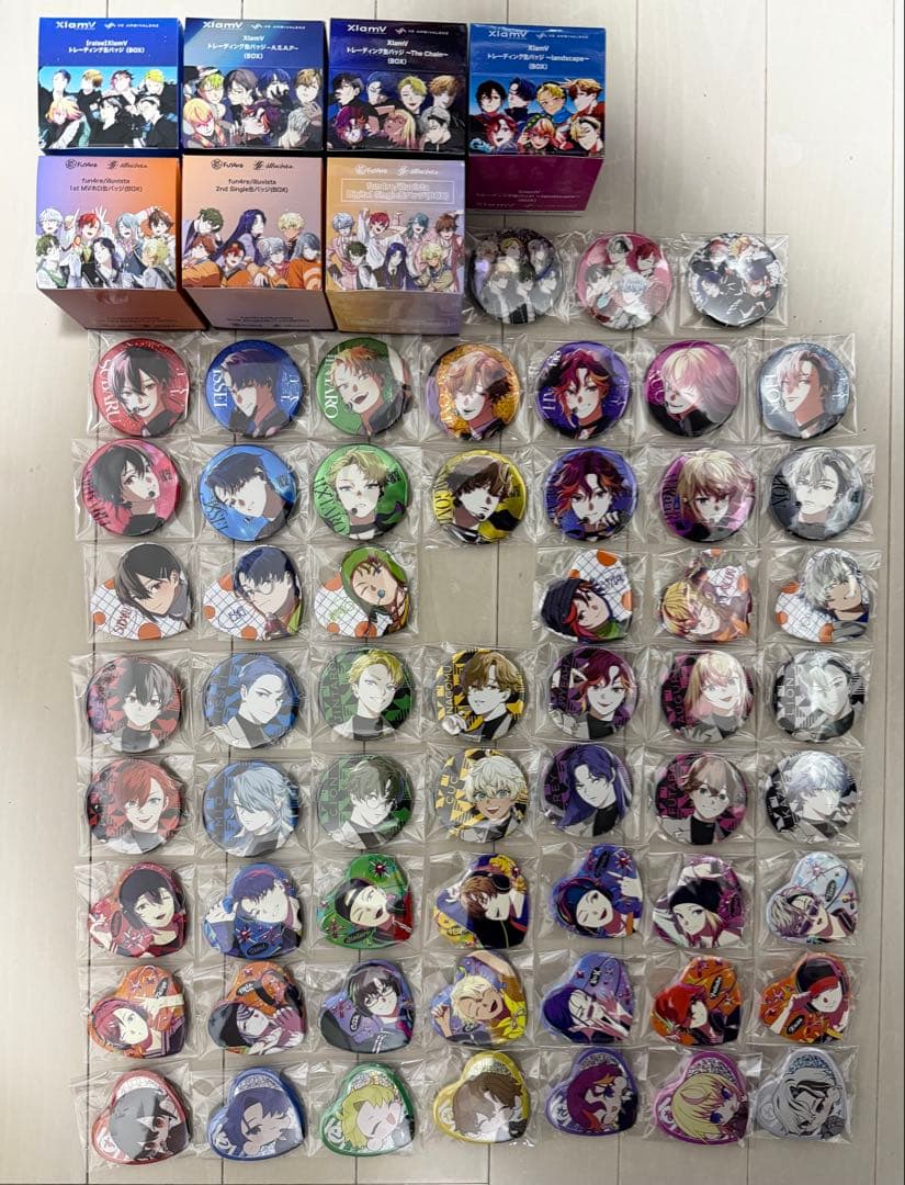 【即購入可能2/15まで】XlamV illuvista fun4re 缶バッジ