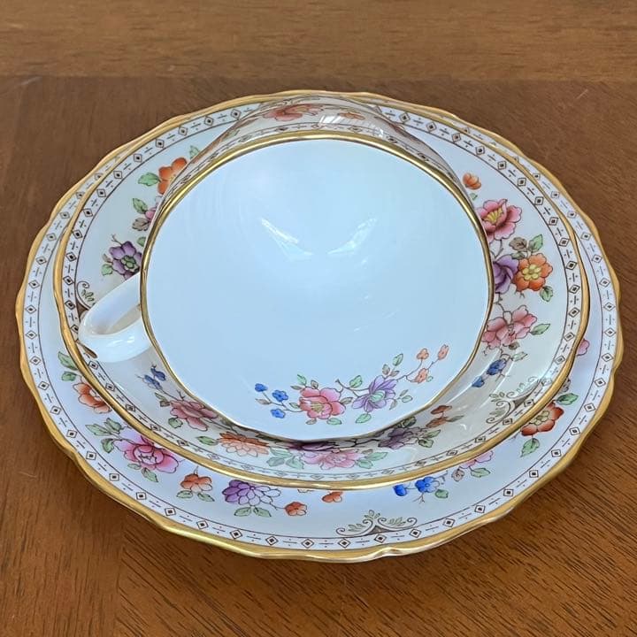 【英国ビンテージ】スポード ★LAURISTON★トリオ