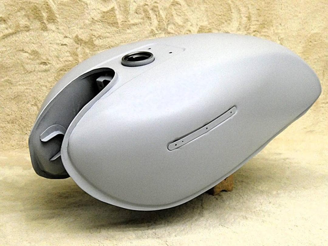 ＧＳ４００タンク　サフ/②塗装用 フューエルタンク