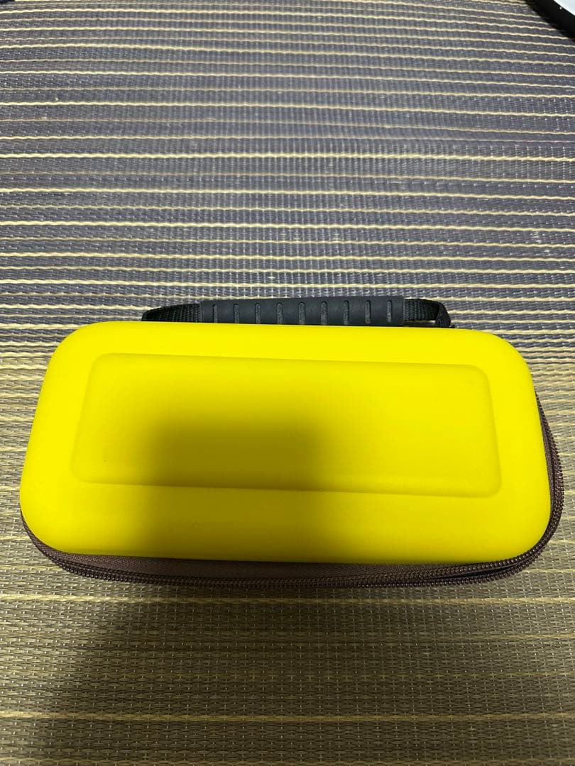 任天堂　Switch Lite イエロー　中古