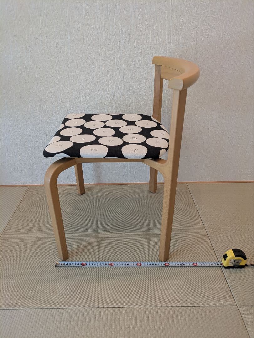 【天童木工】スタッキングチェア 2脚 座面張替 ハンドメイド 幾何学模様 黒