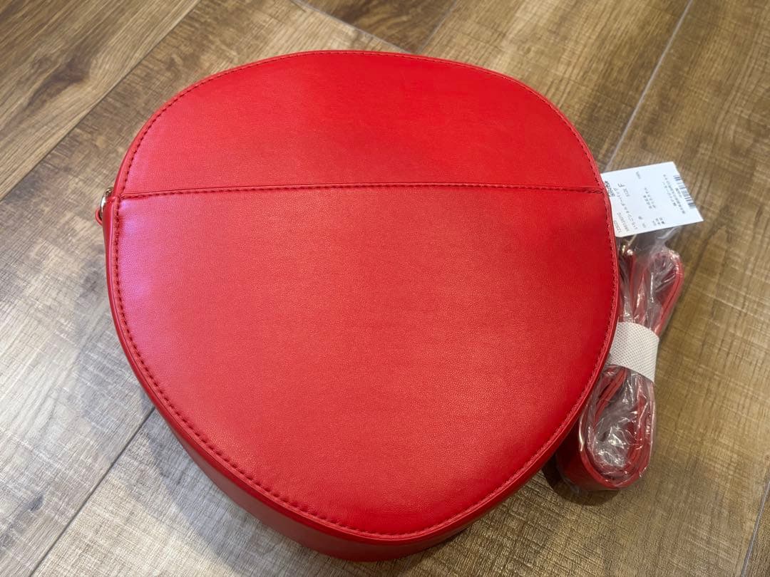 (新品・未使用)axesfemme Chalmiereいちご型ショルダーバッグ