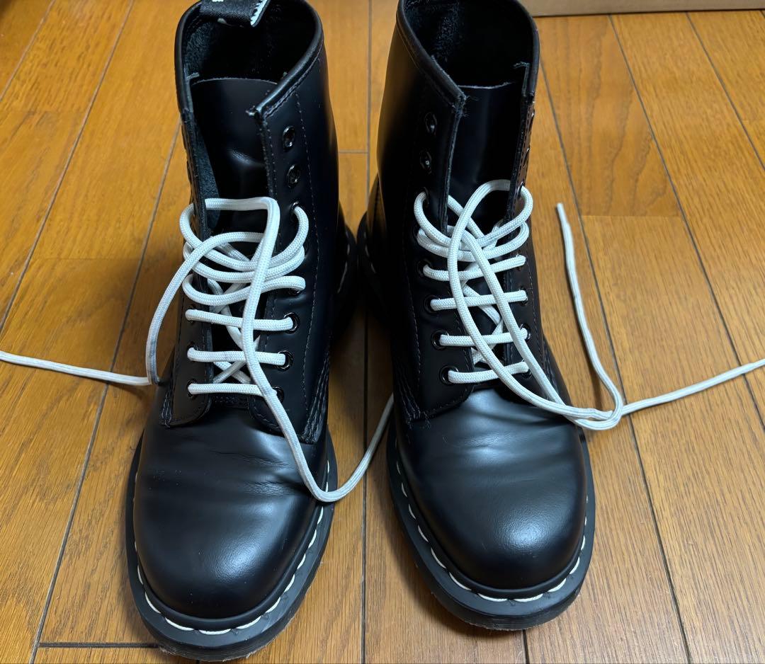 極美品！ドクターマーチン 8ホール ブーツ ホワイトステッチUK6 25cm