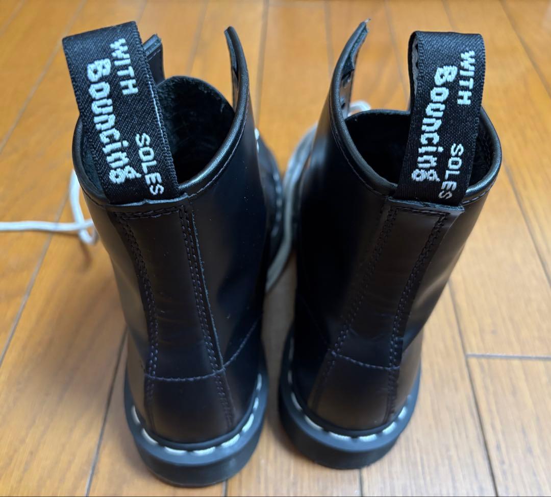 極美品！ドクターマーチン 8ホール ブーツ ホワイトステッチUK6 25cm