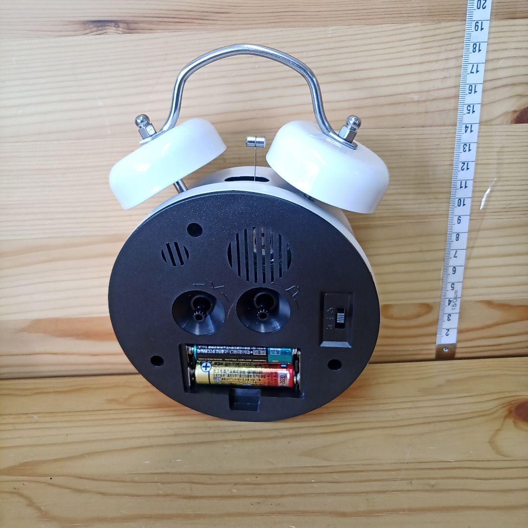 エガちゃんねる目覚まし時計 白