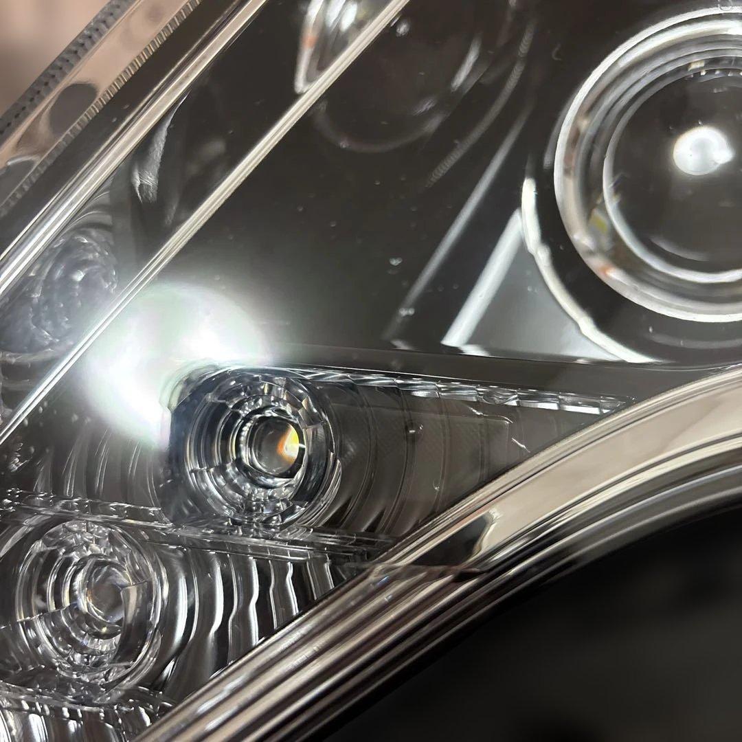 トヨタプラド左ヘッドライト