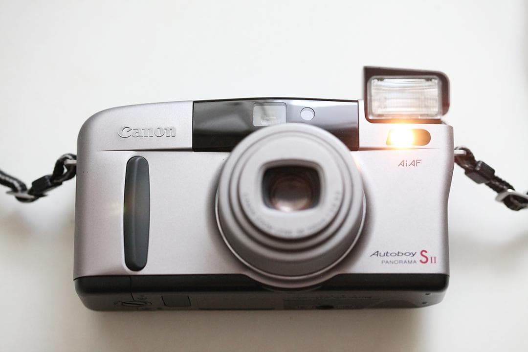 Canon Autoboy S II フィルムカメラ　Q875