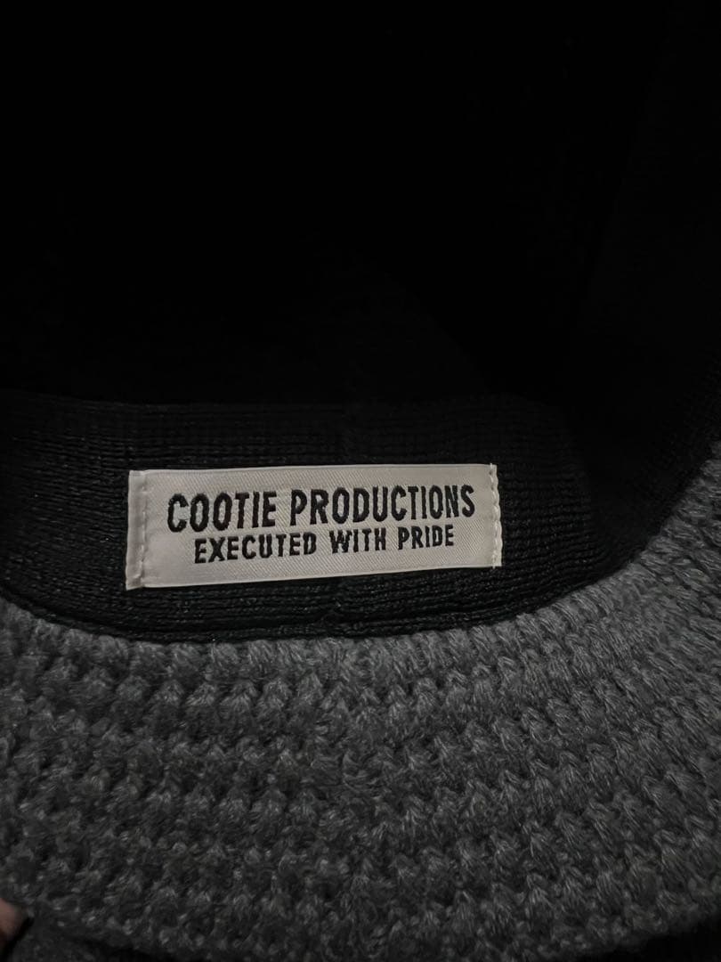 COOTIE PRODUCTIONS ニット帽 黒とグレー