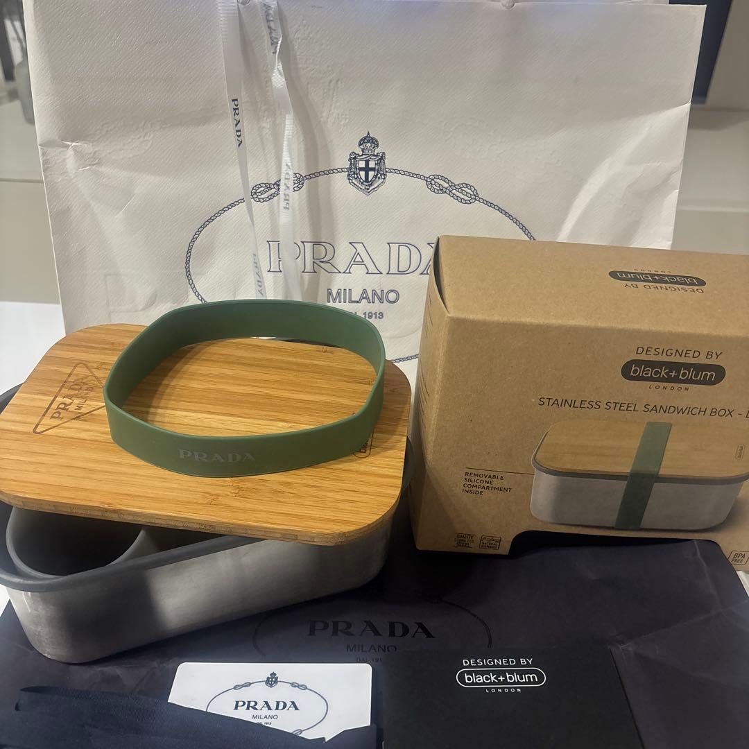 【新品】【希少】PRADA プラダ ステンレス サンドイッチボックス ロゴ弁当箱