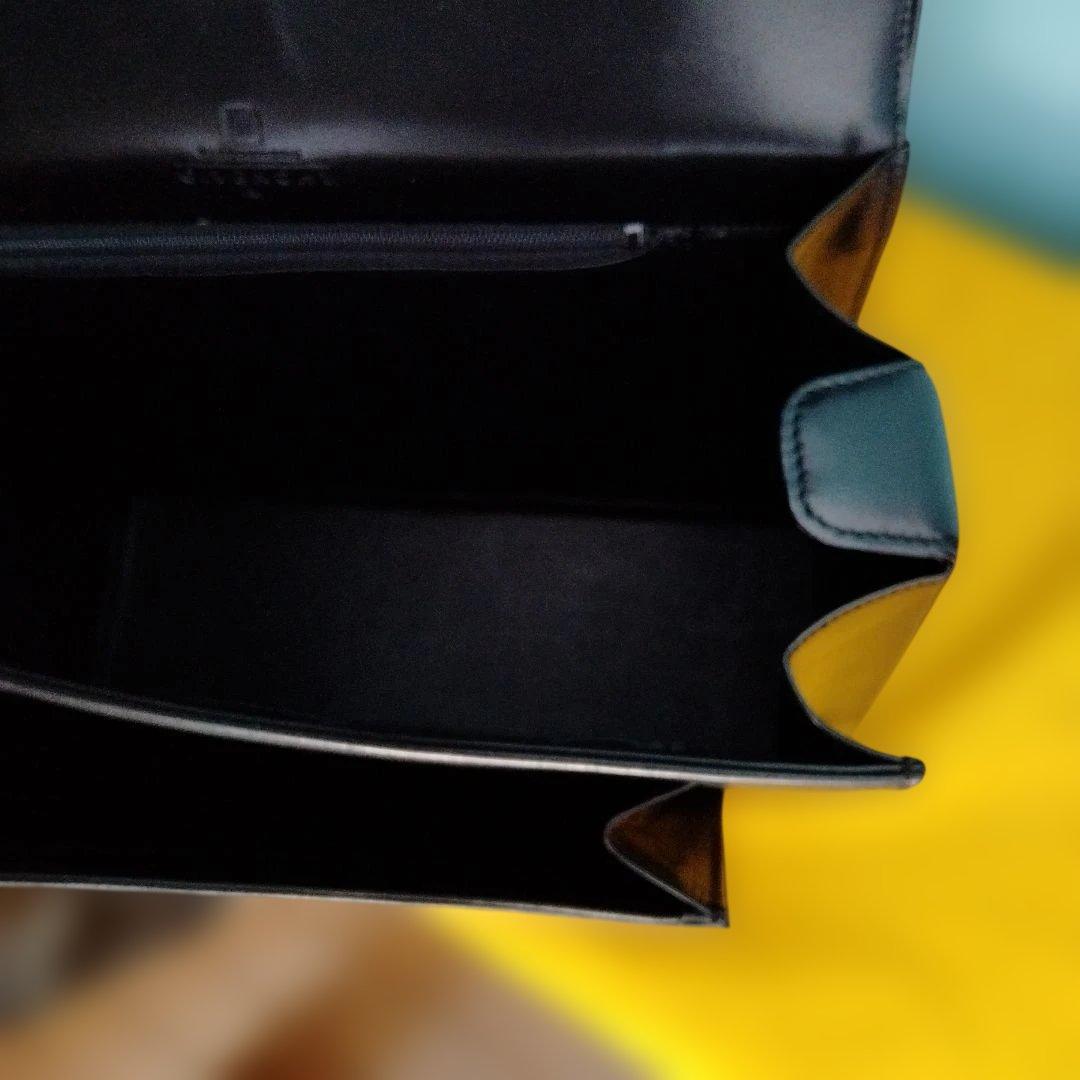 GIVENCHYハンドバッグ