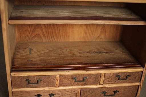 古い小ぶりな木枠のガラス戸棚×小引き出し5杯　食器棚　古家具　古民家