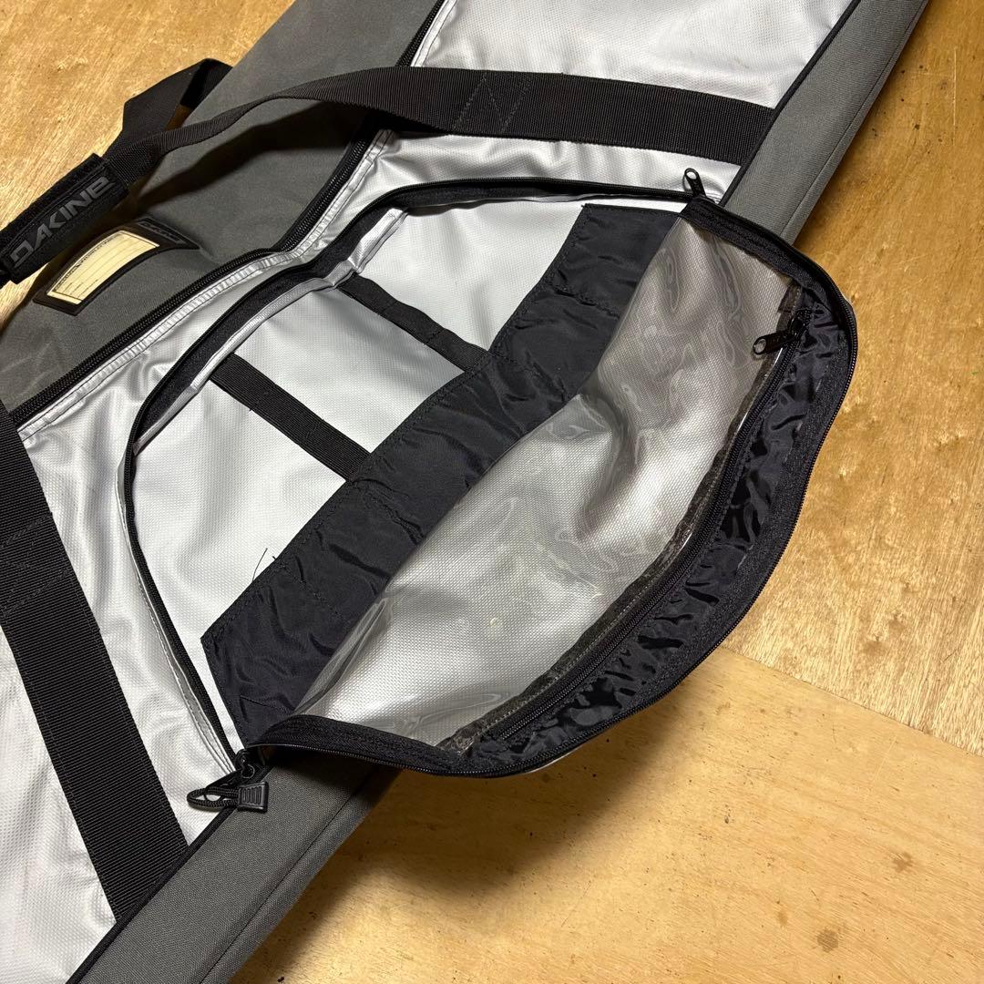 スノーボード ケース スノーボード キャスター付きケース DAKINE ケース