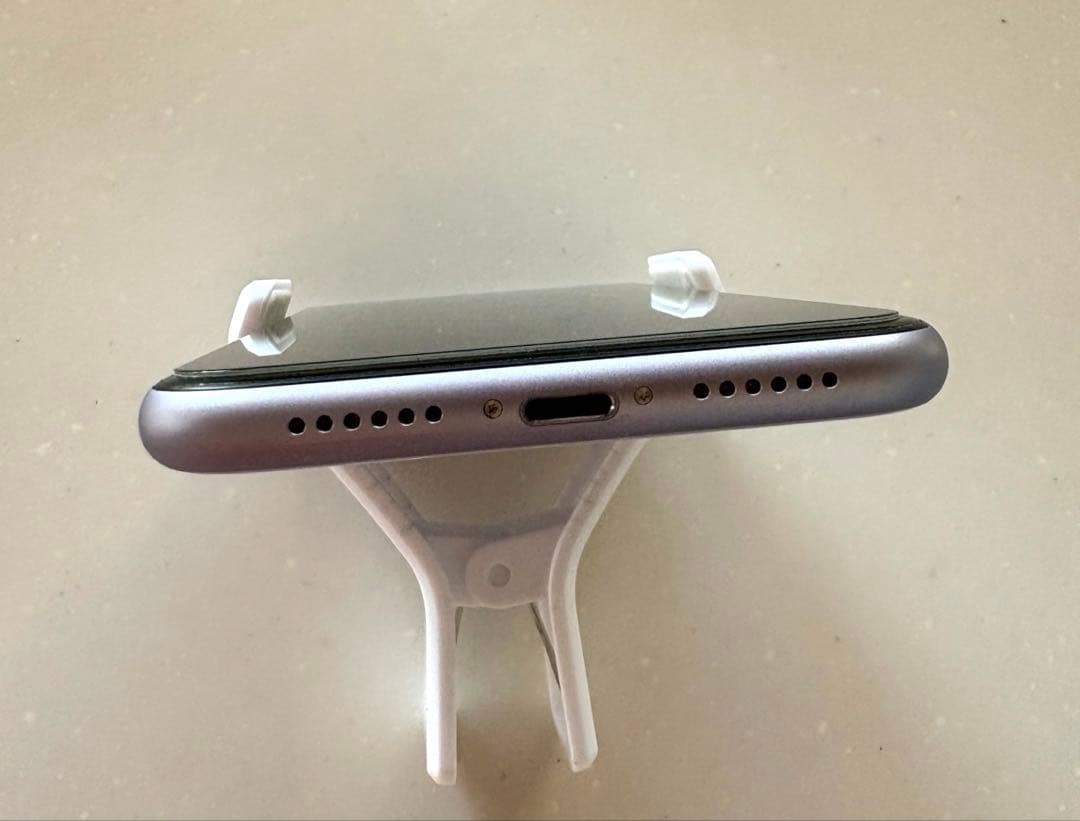 【ジャンク】Apple iPhone 11 パープル　本体