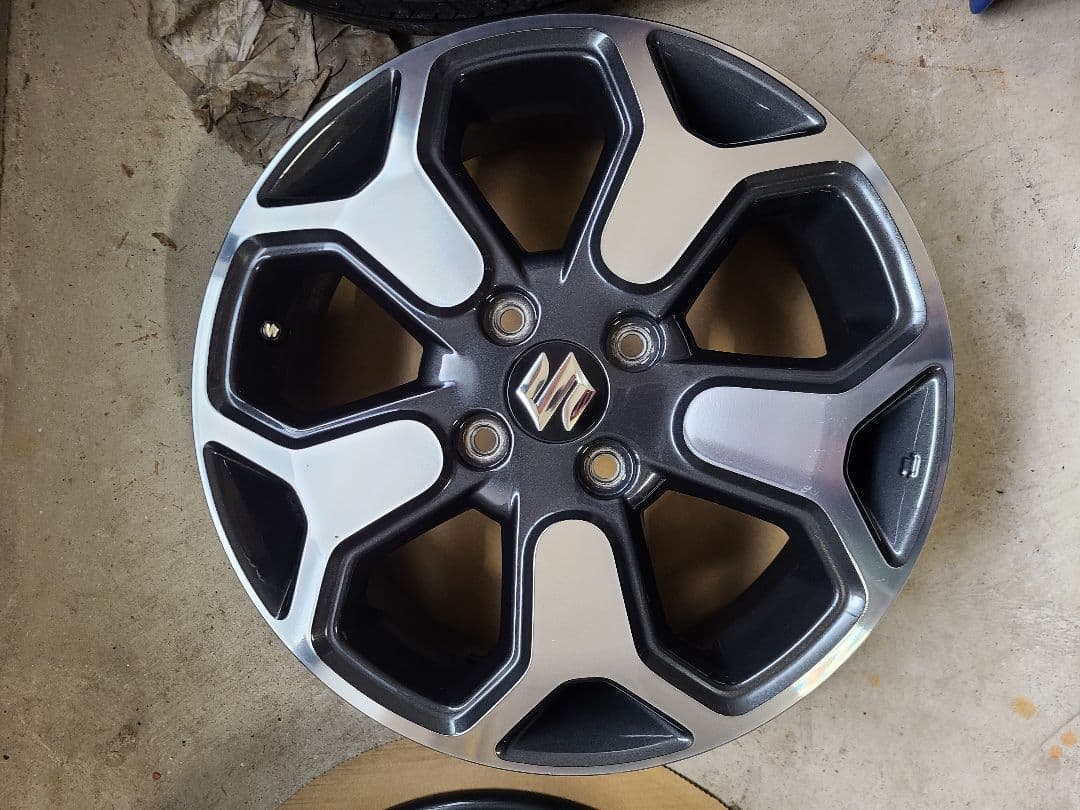 新型ハスラー　純正ホイール