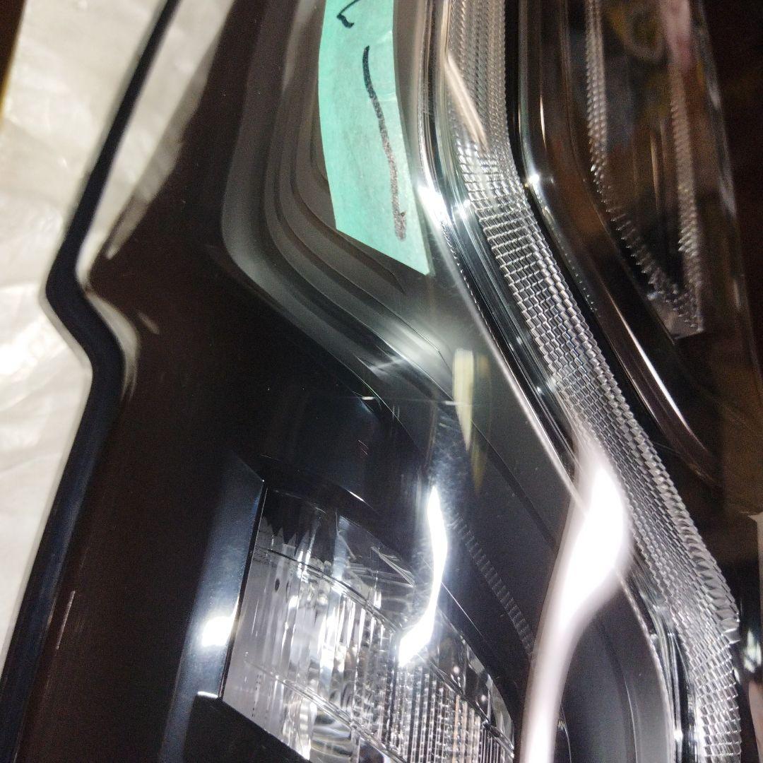 N-BOX カスタムJF3 テールランプ33550-TTA-J513-M1左側