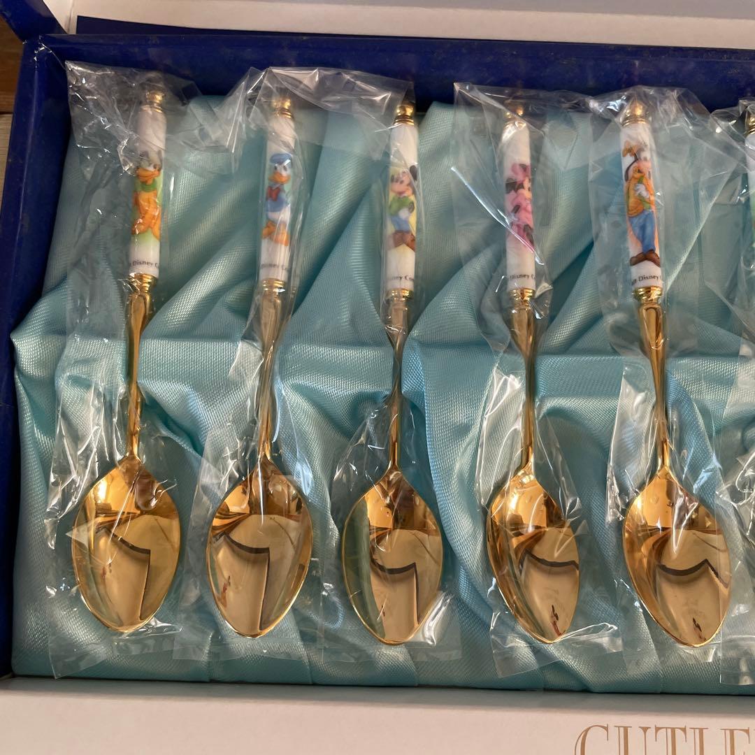 ディズニーのスプーンとフォークセット