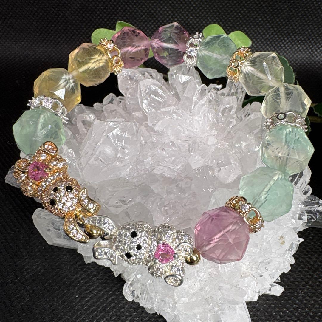 ＊いちごウサギ様お取置き　／ キャンディフローライト　ブレスレット♪