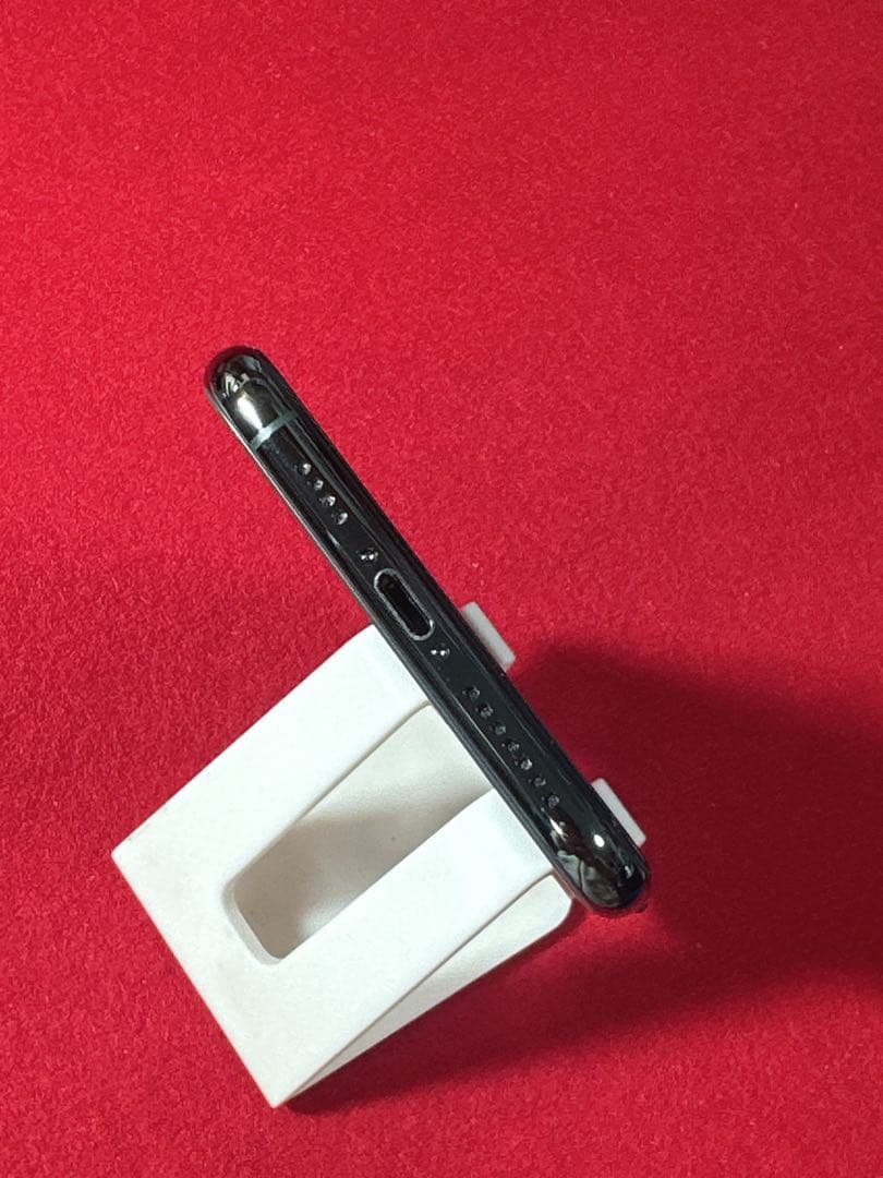 7247iPhone 11PROMAXミッドナイトグリーン64GB simフリー