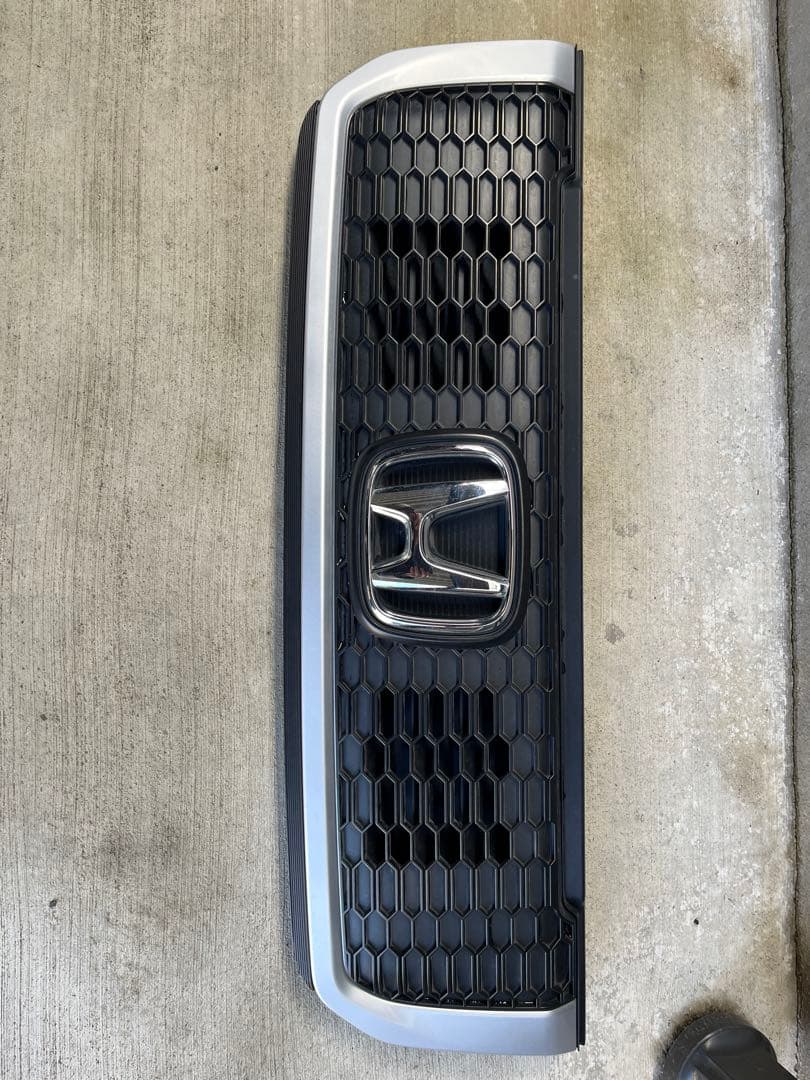 N-BOX カスタム　モデューロ　グリル