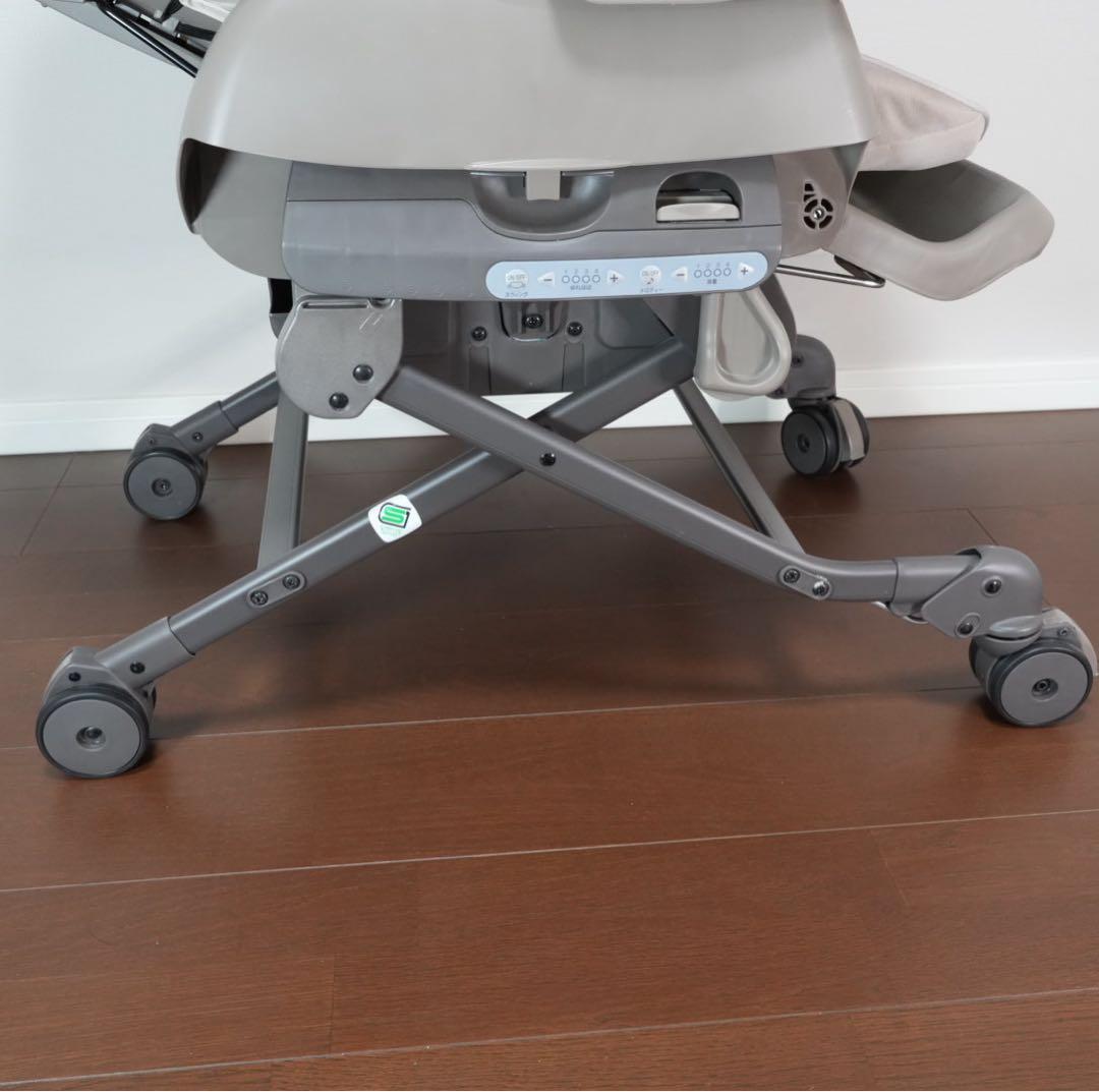 【美品】Combi ネムリラ tete a tete オートスイング バースデイ