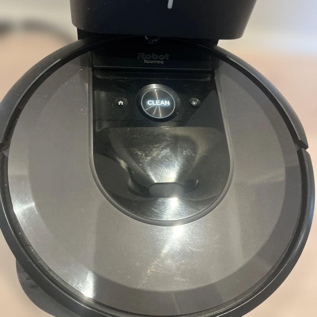 Roomba i7ロボット掃除機本体&クリーンベース