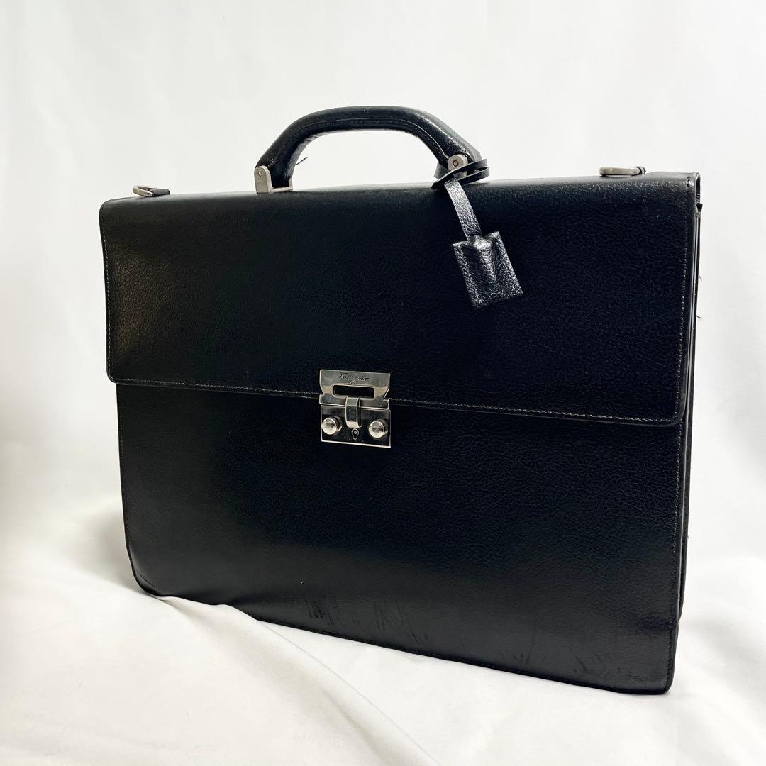 フェラガモ 2way ブリーフケース ビジネスバッグ 金具 大容量 多機能 A4
