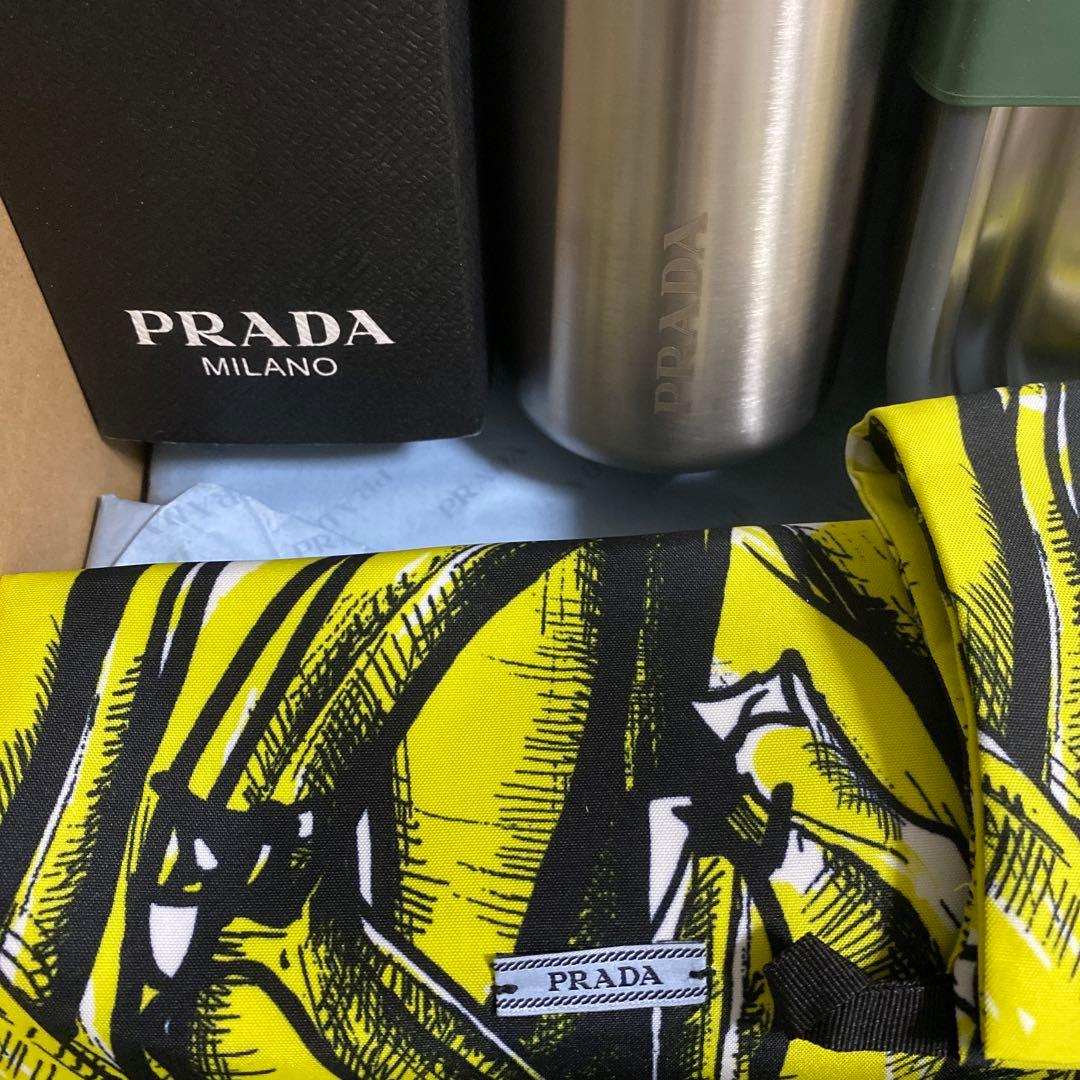 【新品未使用】PRADA ステンレスボトル　ランチボックス
