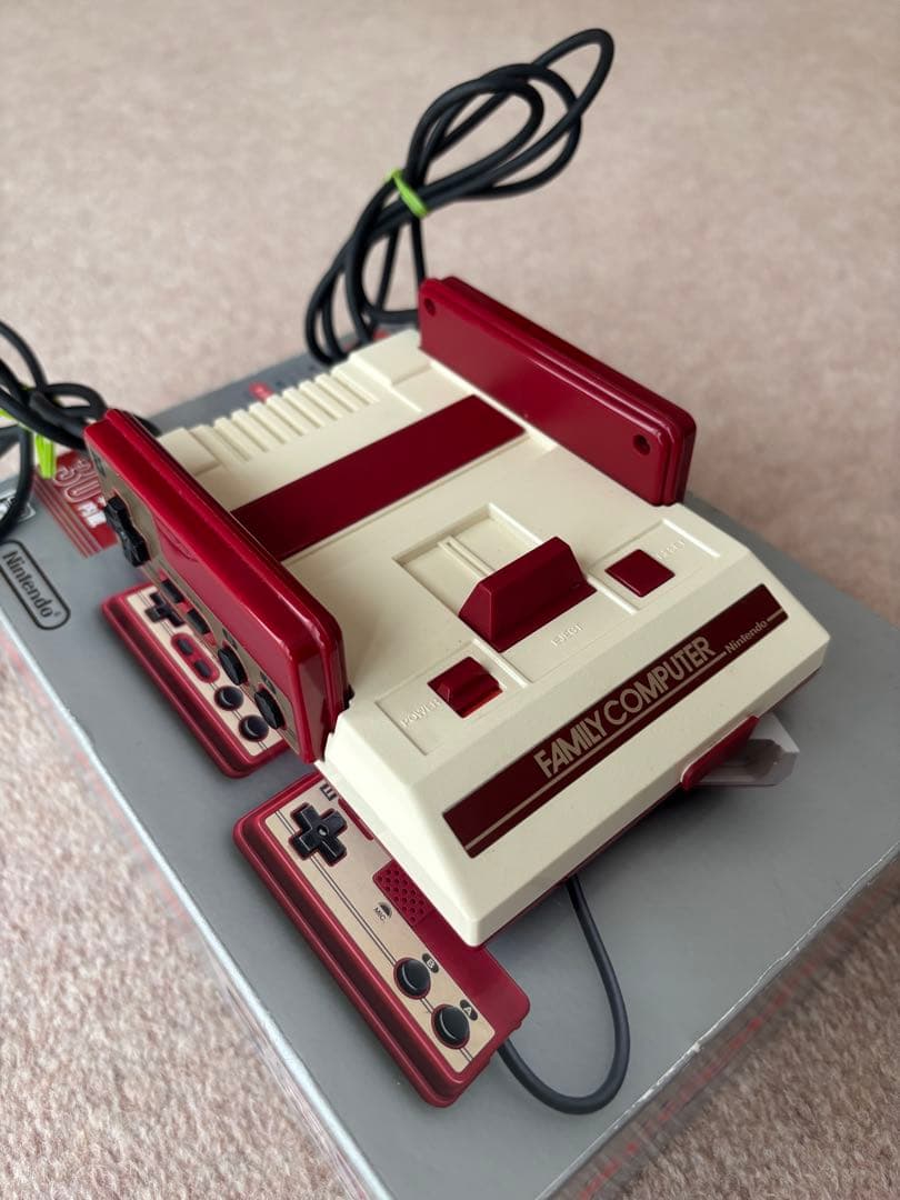 ほぼ未使用　Nintendo ゲーム機本体 ニンテンドークラシックミニ　美品