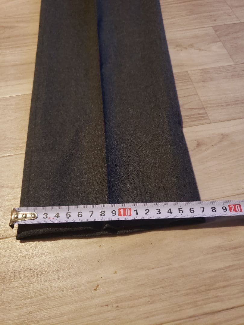 インコテックス　アーバントラベルチャコールグレー46です。