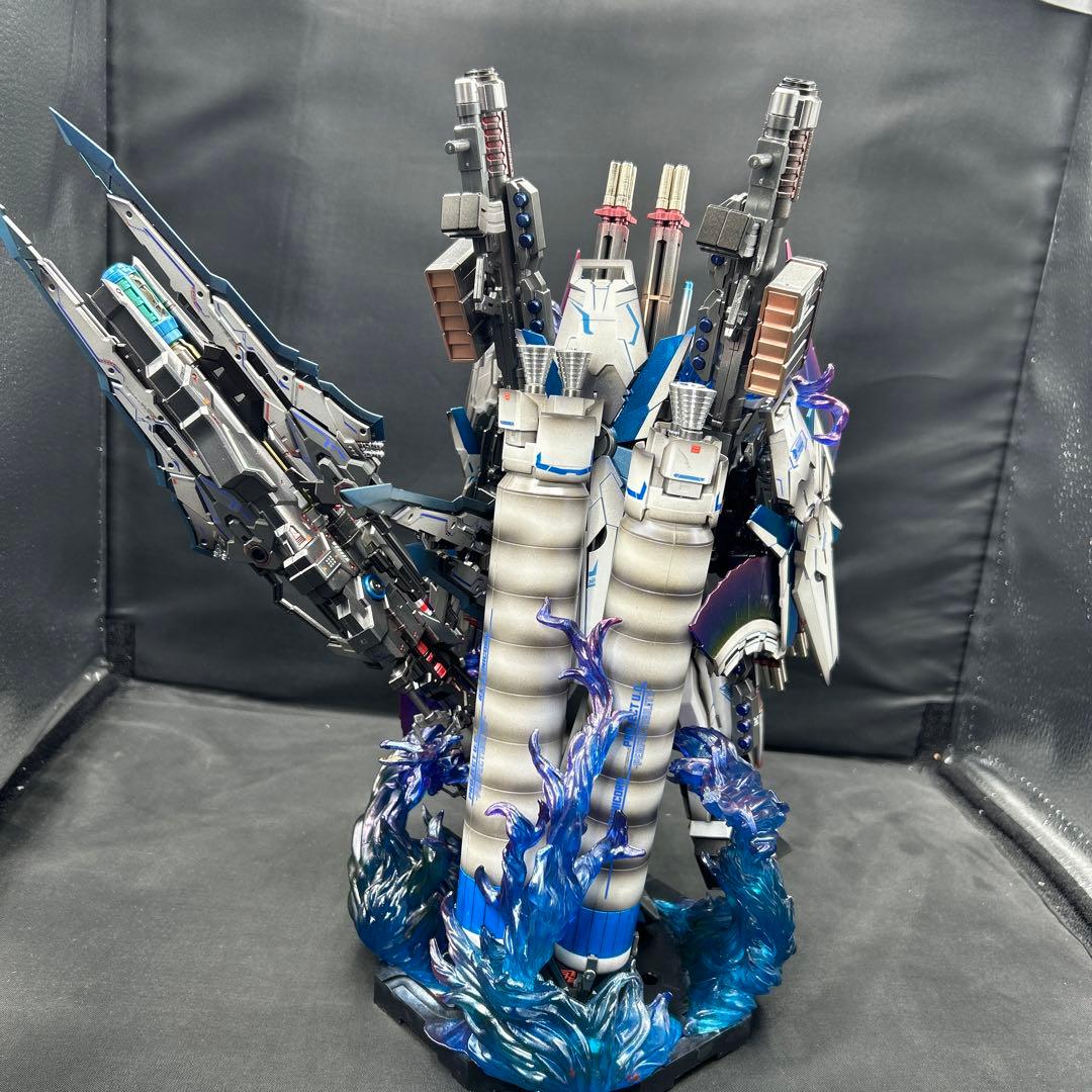 ガンプラ　塗装済み完成品　オリジナルカラー　グラデーション塗装　ミキシング