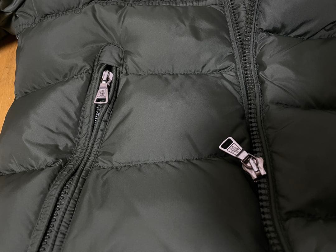 美品 モンクレール ダウンジャケットBYRON バイロン ジュニア カーキ