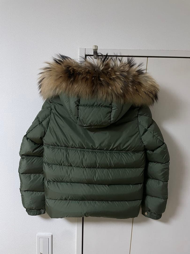 美品 モンクレール ダウンジャケットBYRON バイロン ジュニア カーキ