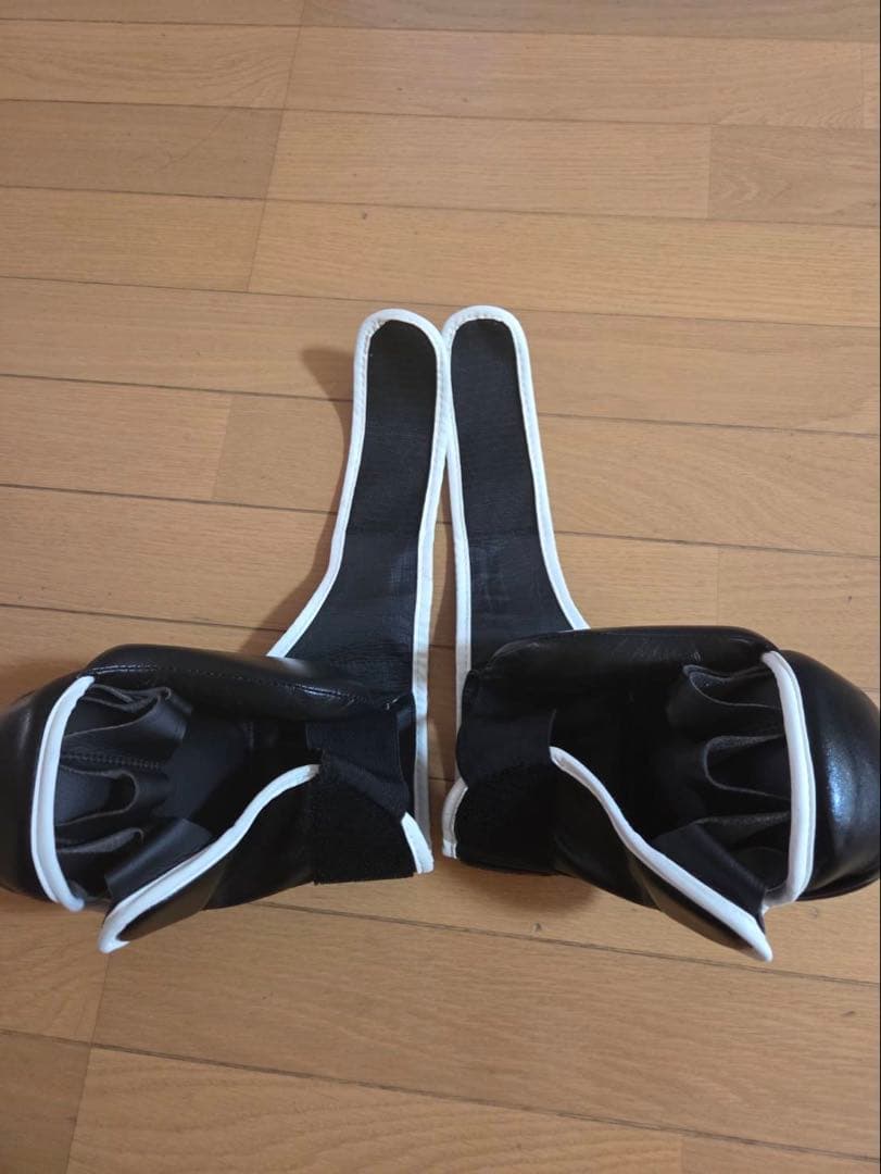 イサミパウンドグローブ