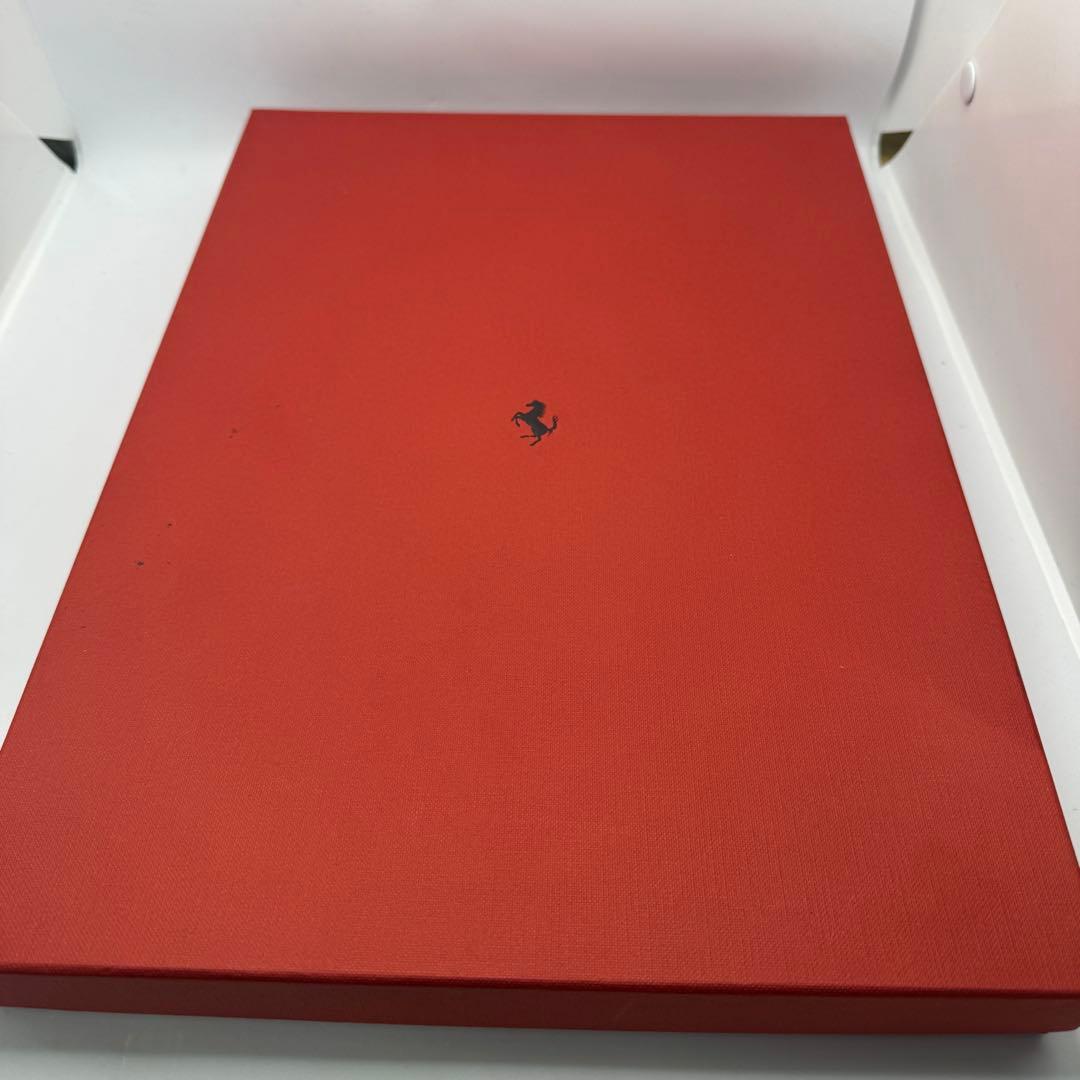 Ferrari フェラーリ レザー タブレットフォルダー レッド　車検証