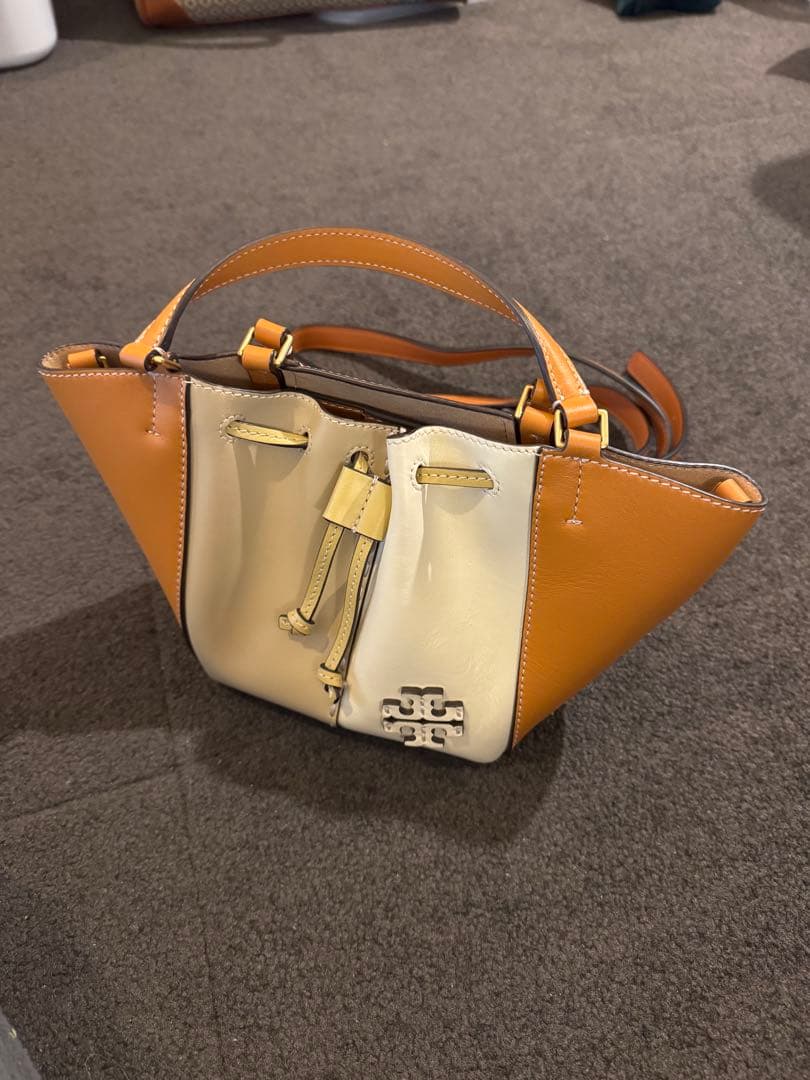 【美品】Tory Burch レザーショルダーバッグ(ハンドバッグ)