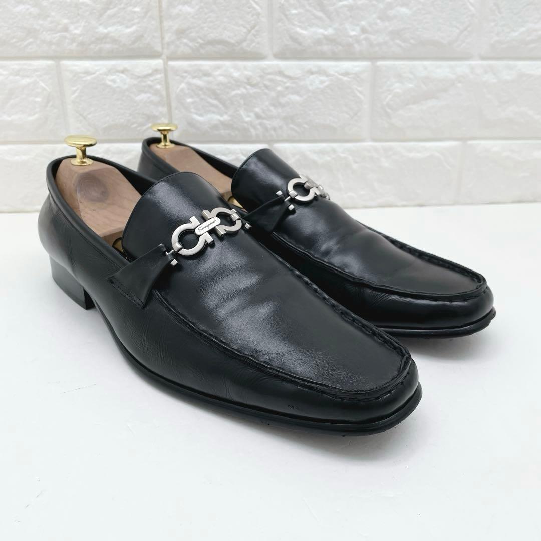 Salvatore Ferragamo ガンチーニ ブラックレザー ローファー